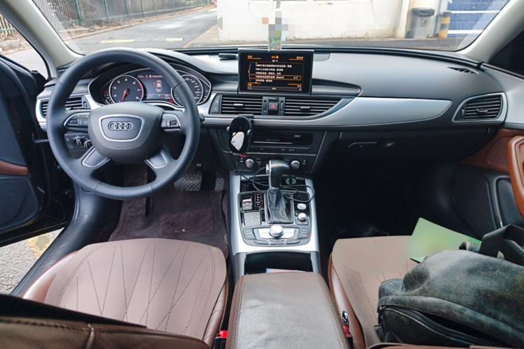 Used Audi A6L 2014 TFSI Comfort Model Center Console