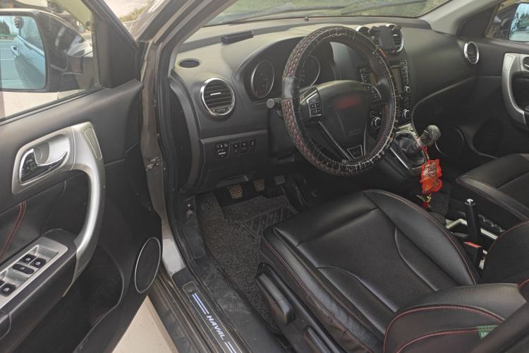 Used Haval H6 2013 Upgraded Model 1.5T Manual Two-Wheel Drive Elite Version