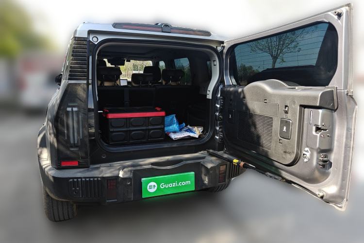 Used JETOUR Traveler 2023 2.0T All-Wheel-Drive CrossPRO Trunk