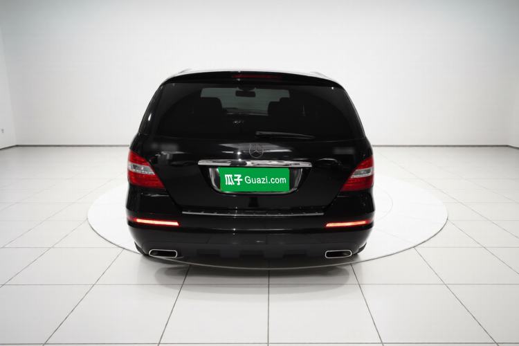 Used Mercedes-Benz R-Class 2017 R 320 4MATIC Business Edition Prestige Model Exterior 4