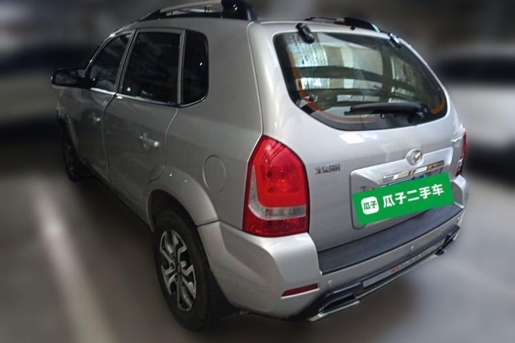 Used Hyundai Tucson 2013 2.0L Automatic Two-Wheel Drive Comfort Version Rear Left 45 Deg