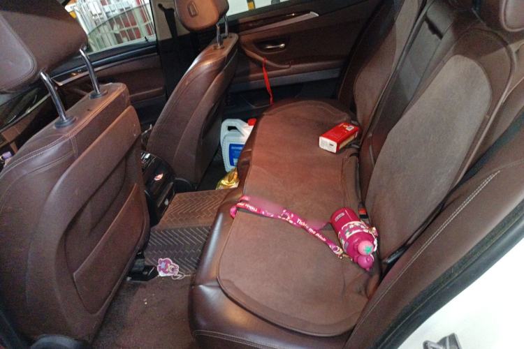 Used BMW 5 Series 2014 525Li Luxury Design Package Left Rear Seat