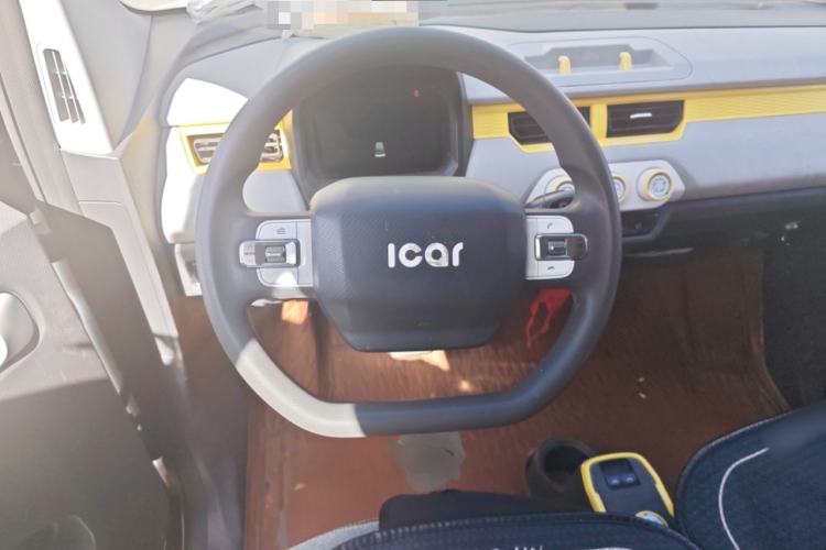 Used Chery QQ Ice Cream 2022 120km Milkshake Phosphate Lithium-Iron Steering Wheel