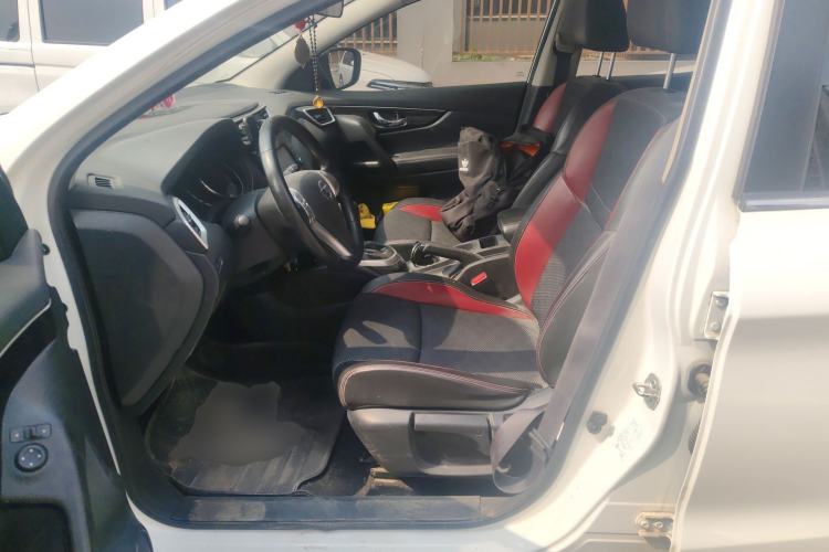 Used Nissan Qashqai 2017 2.0L CVT Smart Enjoyment Version China V Standard Left Front Seat