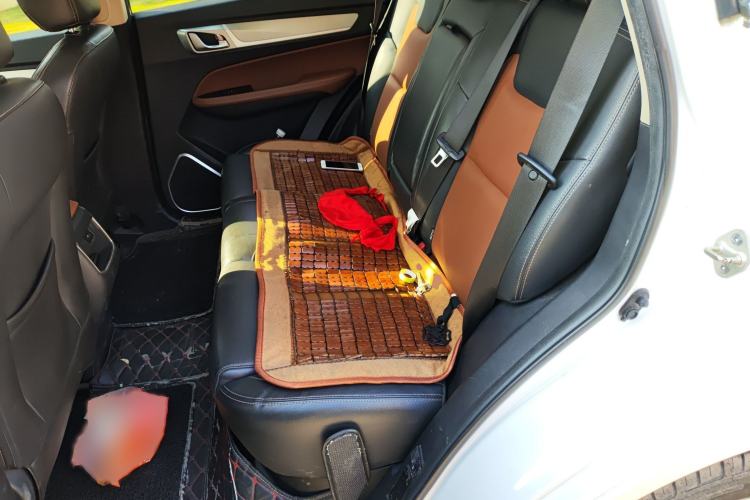 Used Geely Auto Vision X6 2018 1.4T CVT 4G Connected Flagship Edition
