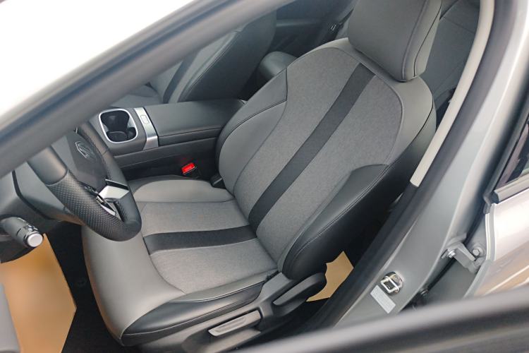 Used MG ES5 2025 515 Pro Rear-Drive Version
