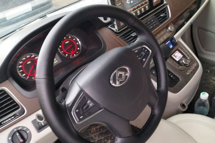 Used SAIC MAXUS G10 2016 2.0T Automatic Luxury Executive Edition
