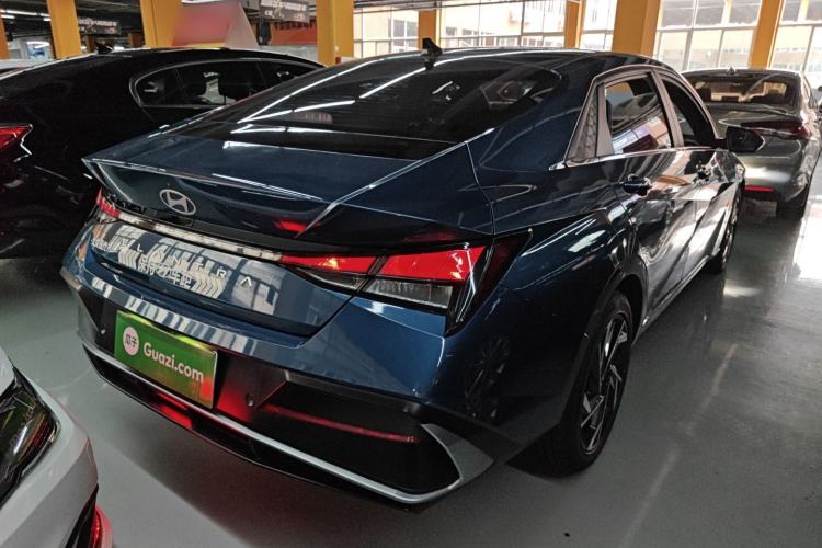 Used Hyundai Elantra 2023 1.5L CVT GLX Elite Edition Rear Right 45 Deg