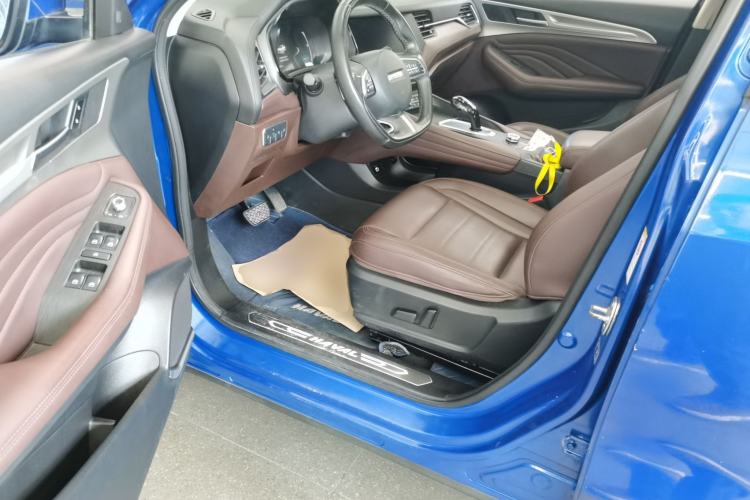 Used Haval F7 2019 2.0T Four-Wheel Drive iJoy China V Standard Driver Seat