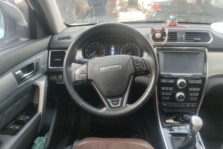 Used Haval H2 2016 Red-Label 1.5T Manual Two-Wheel Drive Luxury Model