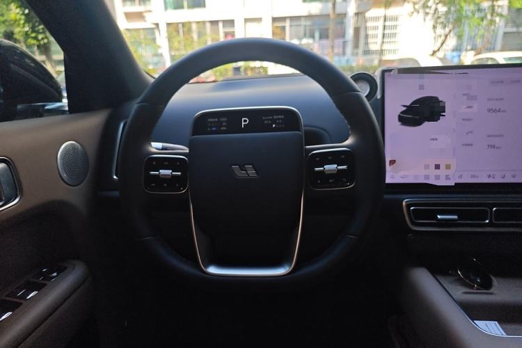 Used Li Auto L8 2025 Max Smart Refresh Edition