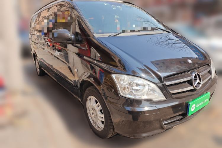 Used Mercedes-Benz Vito 2010 2.5L Elite Edition Front Right 45 Deg