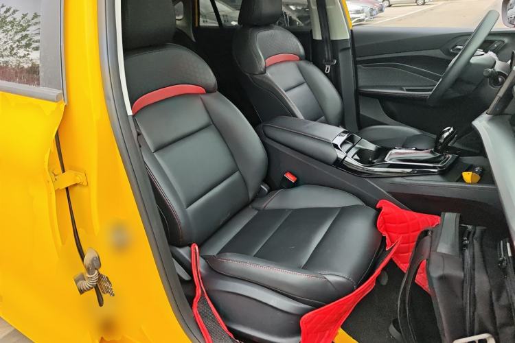 Used MG 5 2022 180 DVVT CVT Youth Luxury Edition Right Front Seat