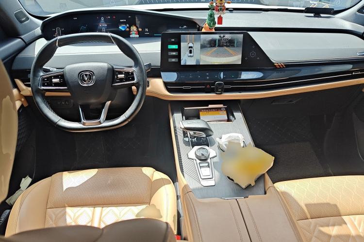 Used CHANGAN UNI-K 2021 2.0T Excellence Edition Center Console