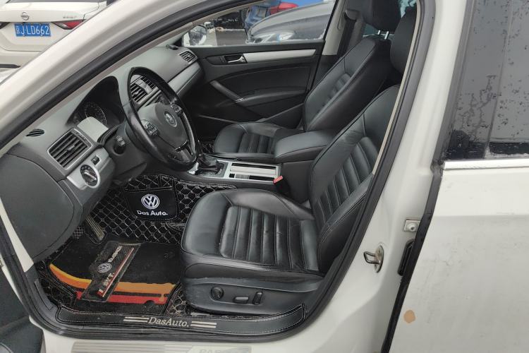 Used Volkswagen Passat 2013 1.8TSI DSG Prestige Edition Left Front Seat