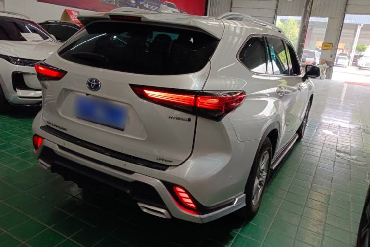 Used Toyota Highlander 2022 Dual-Engine 2.5L 4x4 Elite Edition 7-Seater