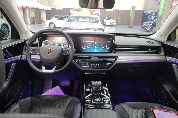 Used Hongqi HS5 2022 Revised Version 2.0T Smart Connect Flagship Edition Center Console