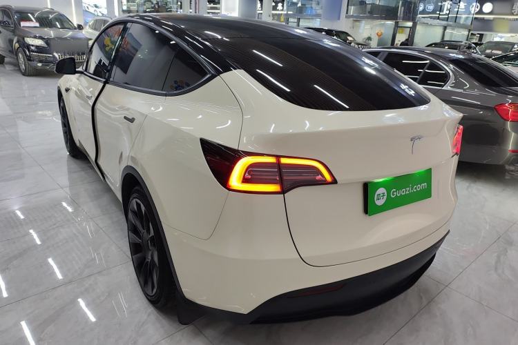 Used Tesla Model Y 2022 Rear-Wheel-Drive Version
