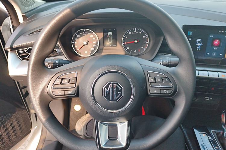 Used MG 5 2021 180 DVVT CVT Youthful Style Edition
