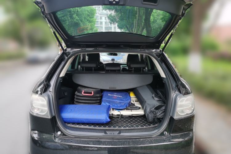 Used Mazda CX-7 2014 2.5L 2WD Premium Edition Trunk