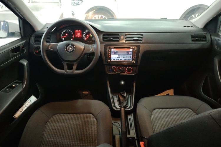 Used Volkswagen Santana 2016 1.6L Automatic Fashion Edition