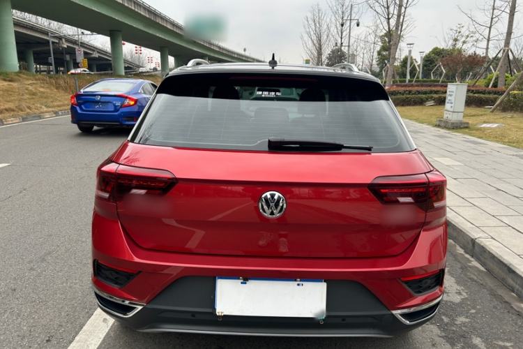 Used Volkswagen T-ROC 2018 280TSI DSG Two-Wheel Drive Advanced Version China V Emission Standard
