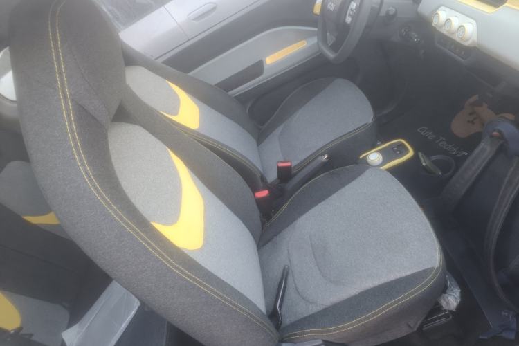 Used Chery QQ Ice Cream 2022 170km Sundae Phosphate Lithium-Ion
