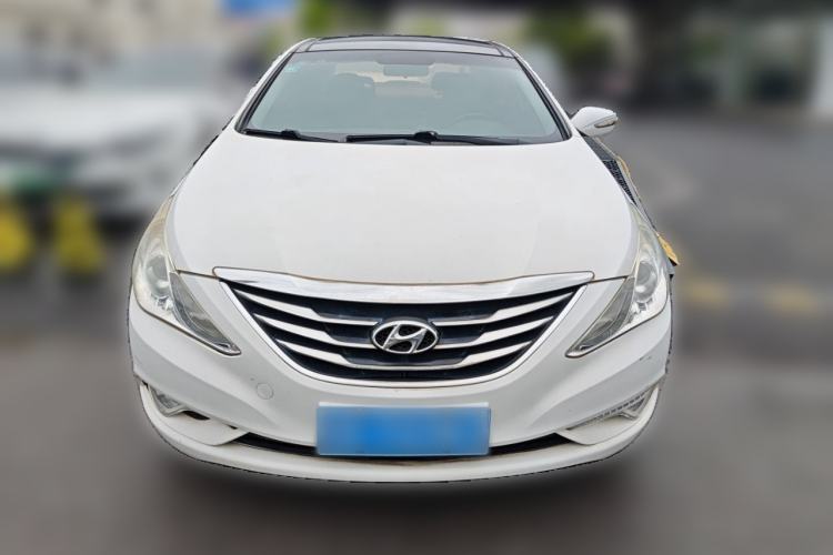 Used Hyundai Sonata 2014 2.4L Automatic Leading Edition China IV Standard Front