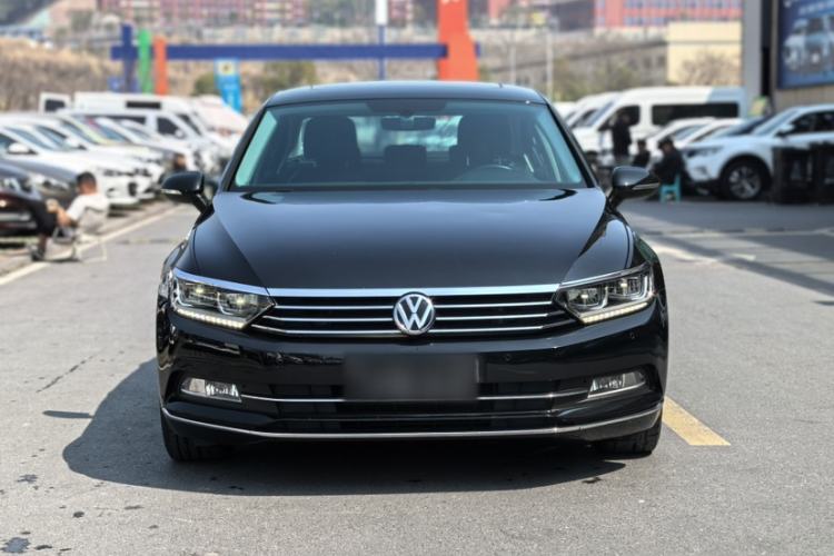 Used Volkswagen Magotan 2018 330TSI DSG Luxury Model
