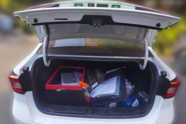 Used Roewe i5 2019 1.5L Automatic 4G Connected Langhao Edition Trunk