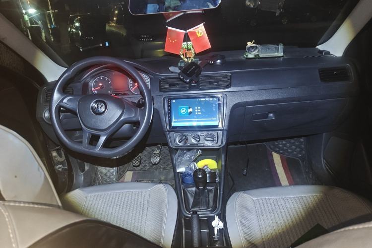 Used Volkswagen Santana 2016 1.6L Manual Fashion Edition
