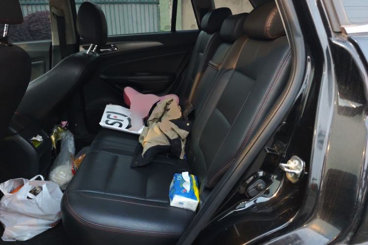 Used CHANGAN CS75 2014 2.0L Manual Luxury Version China V Standard Left Rear Seat