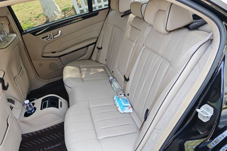 Used Mercedes-Benz E-Class 2015 E 260 L Sport & Fashion Model Left Rear Seat