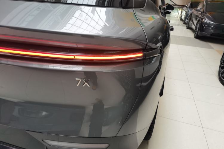 Used Zeekr 7X 2025 100kWh Long-Range All-Wheel Drive Intelligent Driving Version