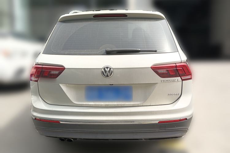 Used Volkswagen Tiguan L 2017 330TSI Automatic Two-Wheel Drive Luxury Edition Rear