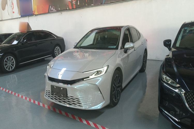 Used Toyota Camry 2024 Dual-Engine 2.5HG Prestige Edition