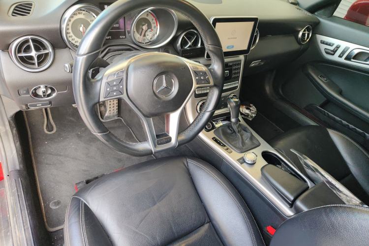 Used Mercedes-Benz SLK-Class 2011 SLK 200 Fashion Model
