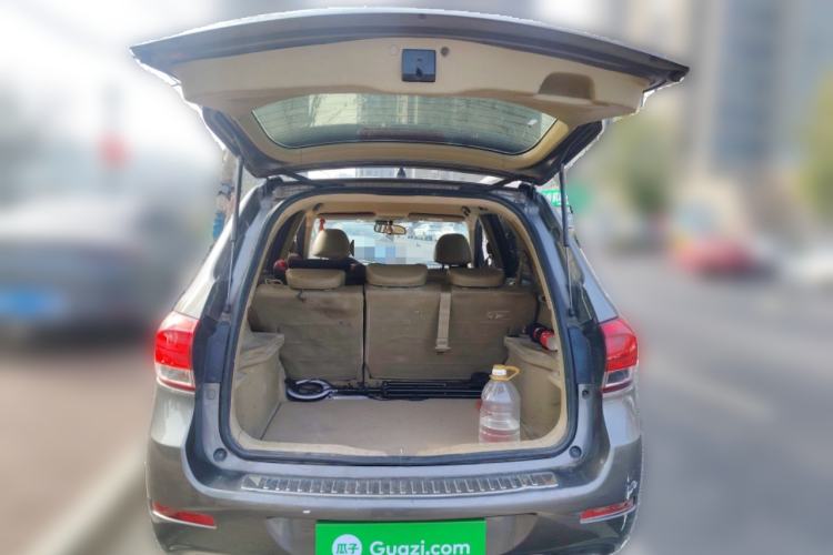 Used Haval H6 2011 2.0L Manual Two-Wheel Drive Elite Version