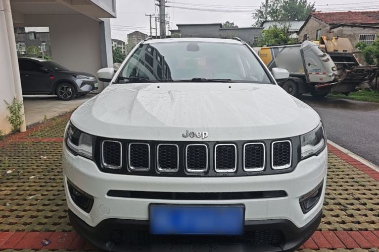 Used Jeep Compass 2020 220T Automatic Leading Edition
