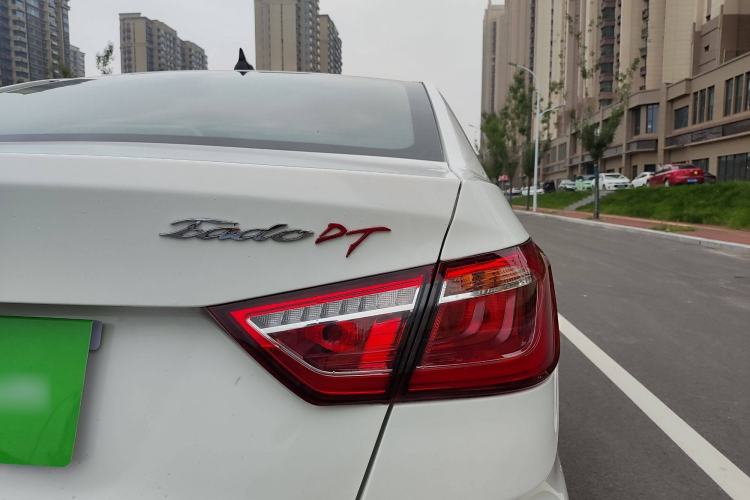 Used CHANGAN Eado DT 2019 1.6L Automatic Smart Enjoyment Model China VI Standard Exterior 6