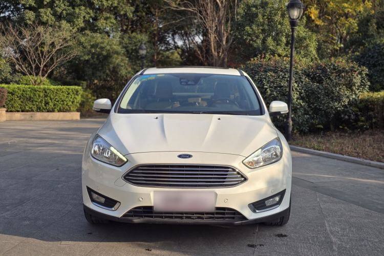 Used Ford Focus 2015 Sedan EcoBoost 180 Automatic Flagship Model