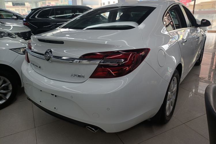 Used Buick Regal 2015 1.6T Elite Tech Model Rear Right 45 Deg