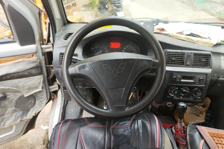 Used Wuling Rongguang 2014 1.2L S Base Model Steering Wheel