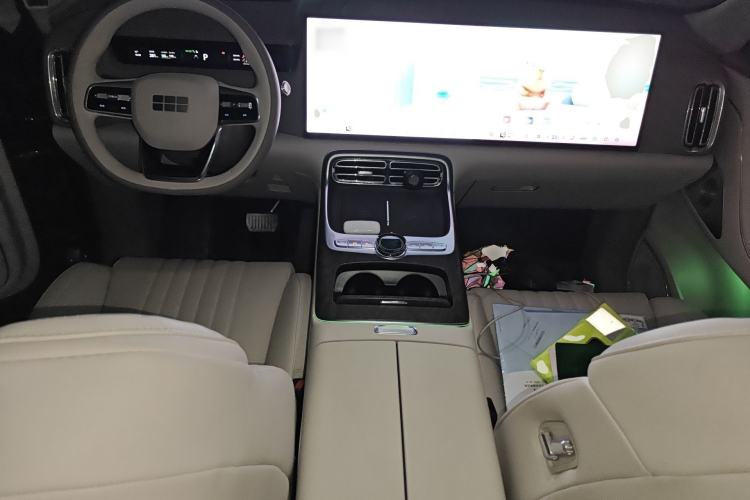 Used Geely Galaxy M9 2025 Model 210km Four-Wheel-Drive Leading Edition
