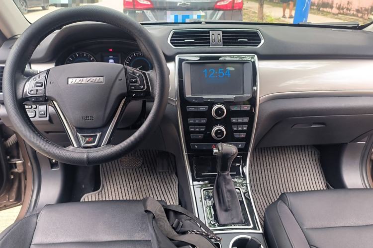 Used Haval H2 2017 Red-Label 1.5T Automatic Two-Wheel Drive Luxury Model