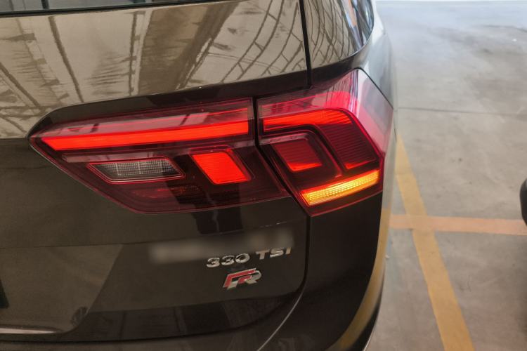 Used Volkswagen Tiguan L 2018 Revised Version 330TSI Automatic Two-Wheel Drive Comfort Edition Exterior 3