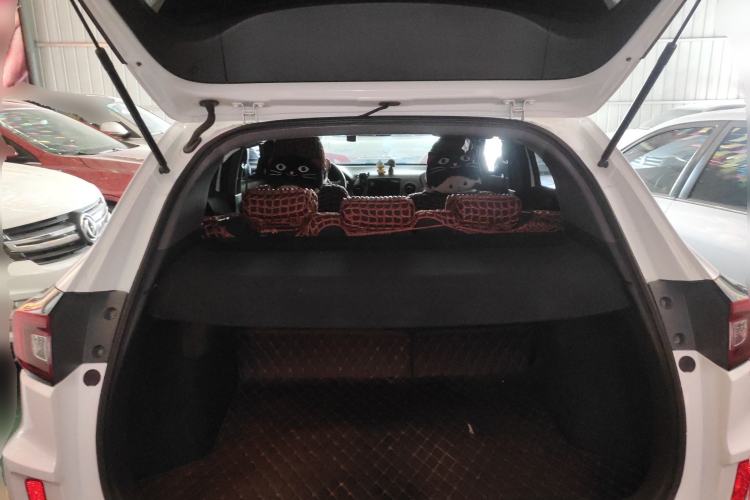 Used Honda XR-V 2015 1.5L LXi CVT Classic Edition Trunk