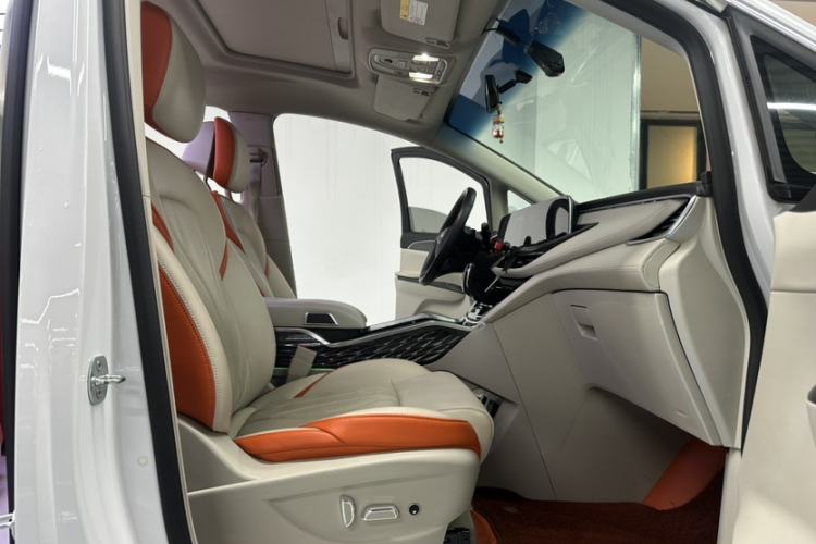 Used Buick GL8 2023 ES Lu Zun Comfort Model
