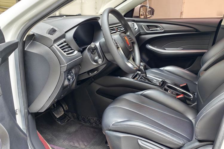 Used Roewe i5 2020 1.5L Automatic 4G Connect Luxury Flagship Edition