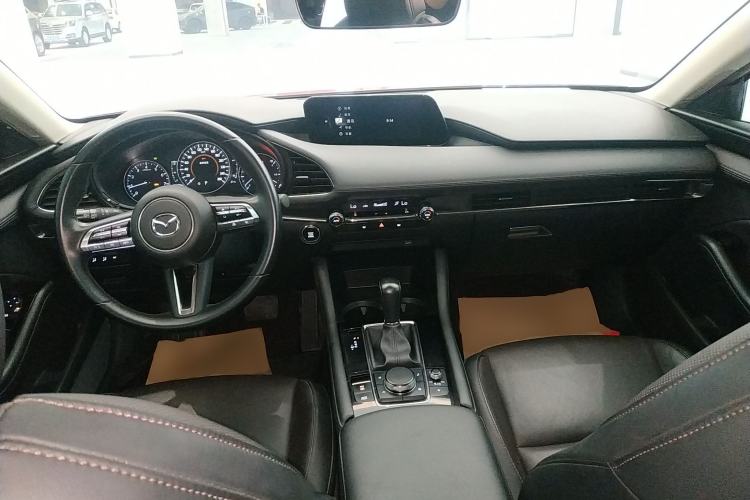 Used Mazda 3 Axela 2021 2.0L Automatic ZhiZun Edition Center Console
